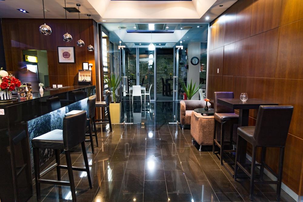 Hotel Dolce International Скопье Экстерьер фото
