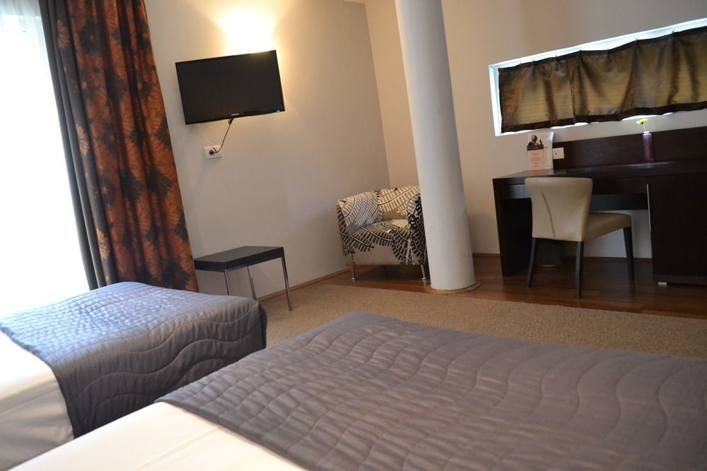 Hotel Dolce International Скопье Экстерьер фото